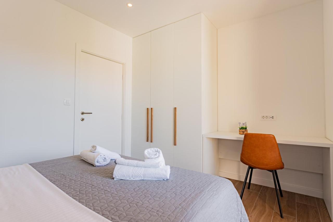Apartmani Benzon Baška Voda Exterior foto