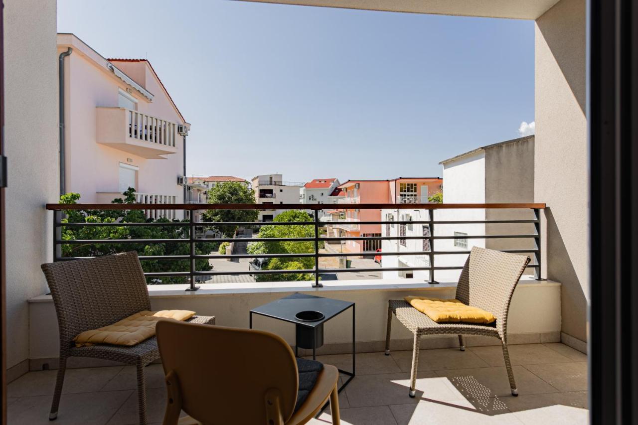 Apartmani Benzon Baška Voda Exterior foto