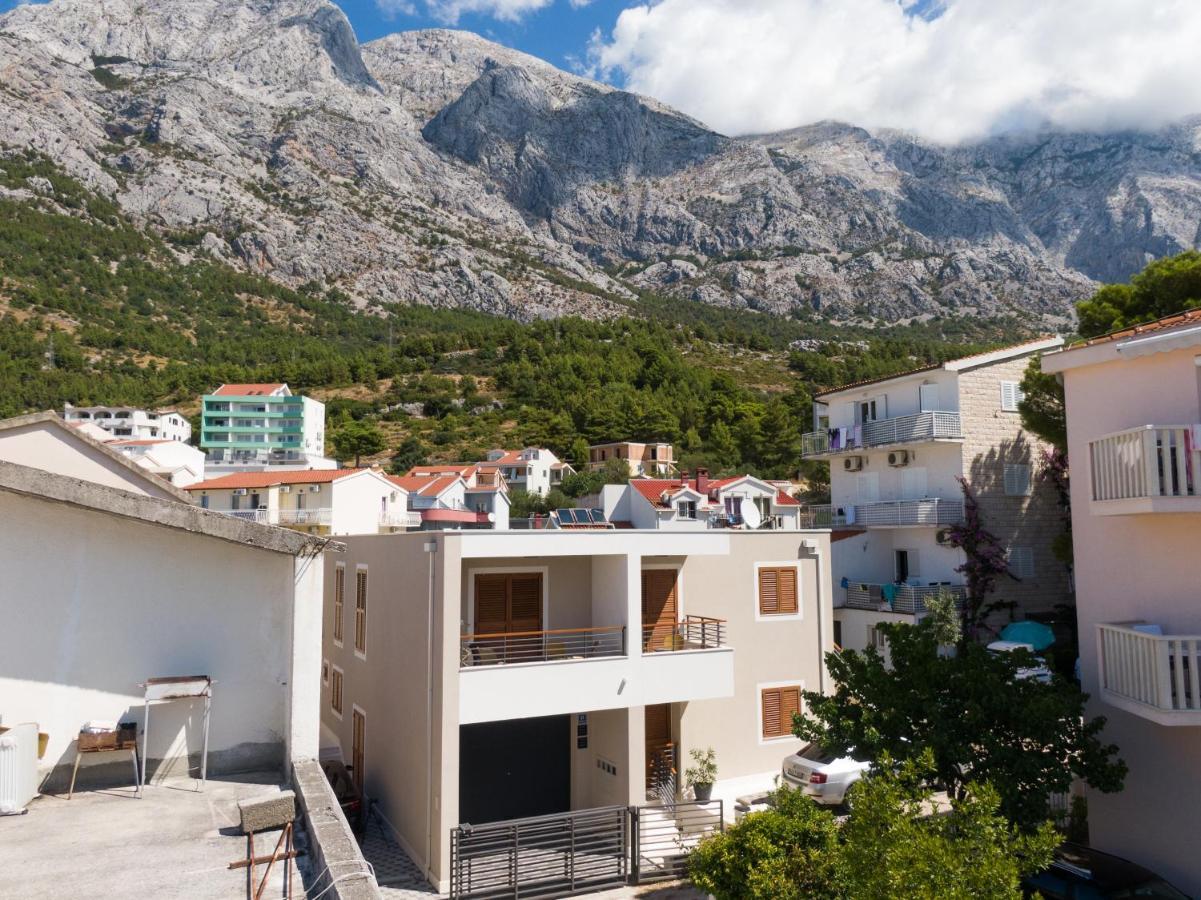 Apartmani Benzon Baška Voda Exterior foto