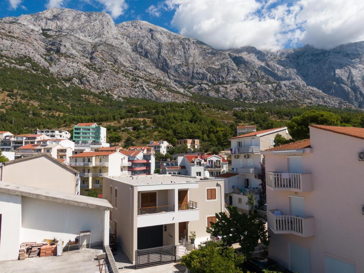Apartmani Benzon Baška Voda Exterior foto