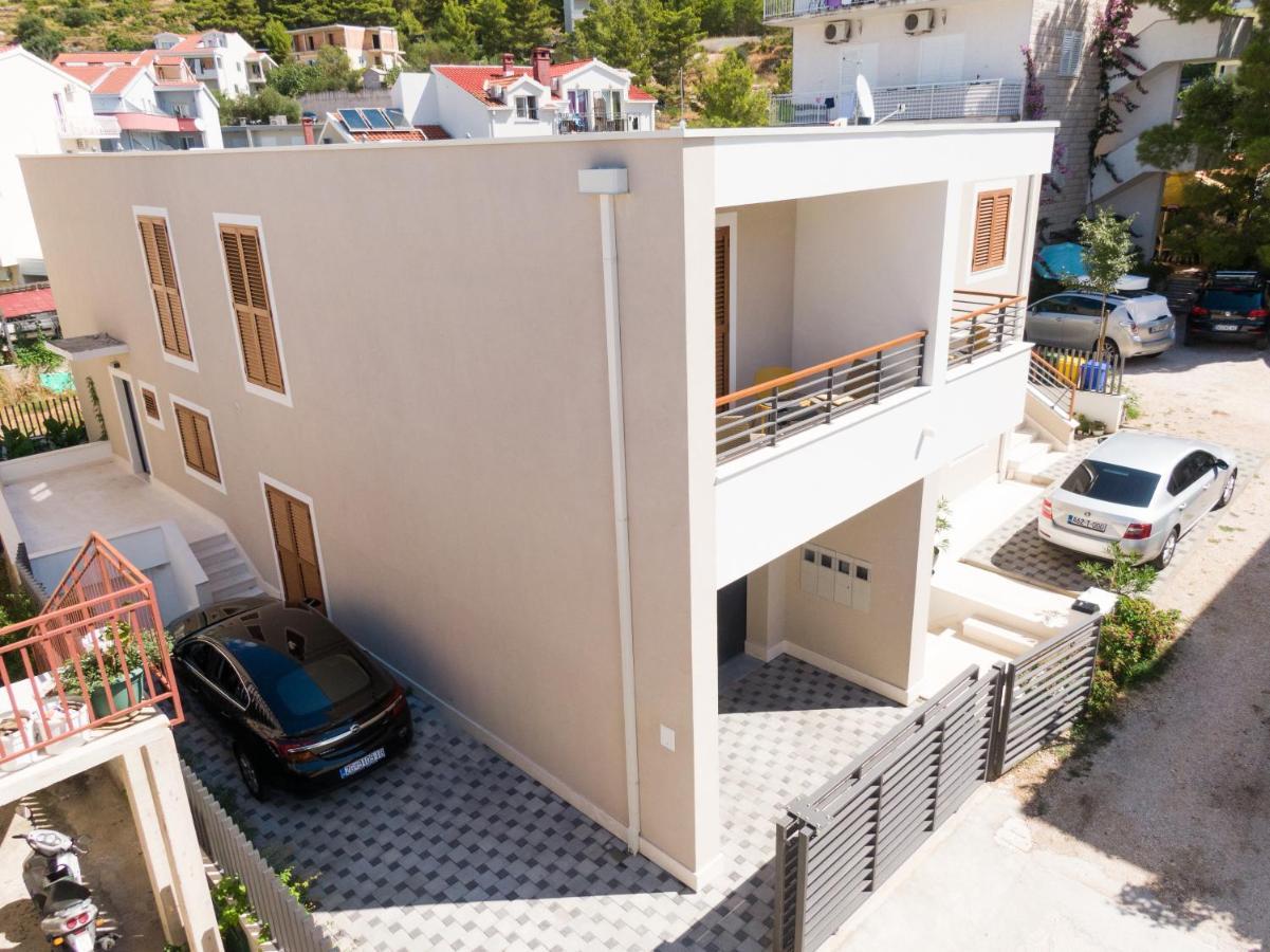 Apartmani Benzon Baška Voda Exterior foto